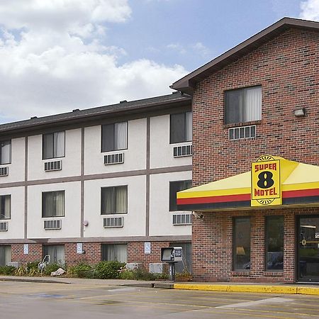 Super 8 By Wyndham Omaha/West Dodge Motel Kültér fotó
