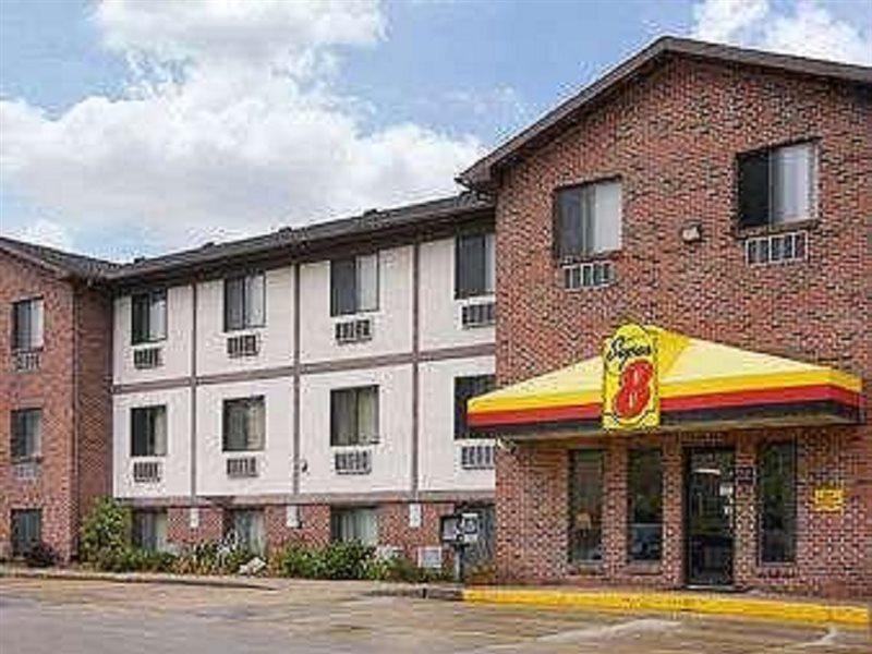 Super 8 By Wyndham Omaha/West Dodge Motel Kültér fotó
