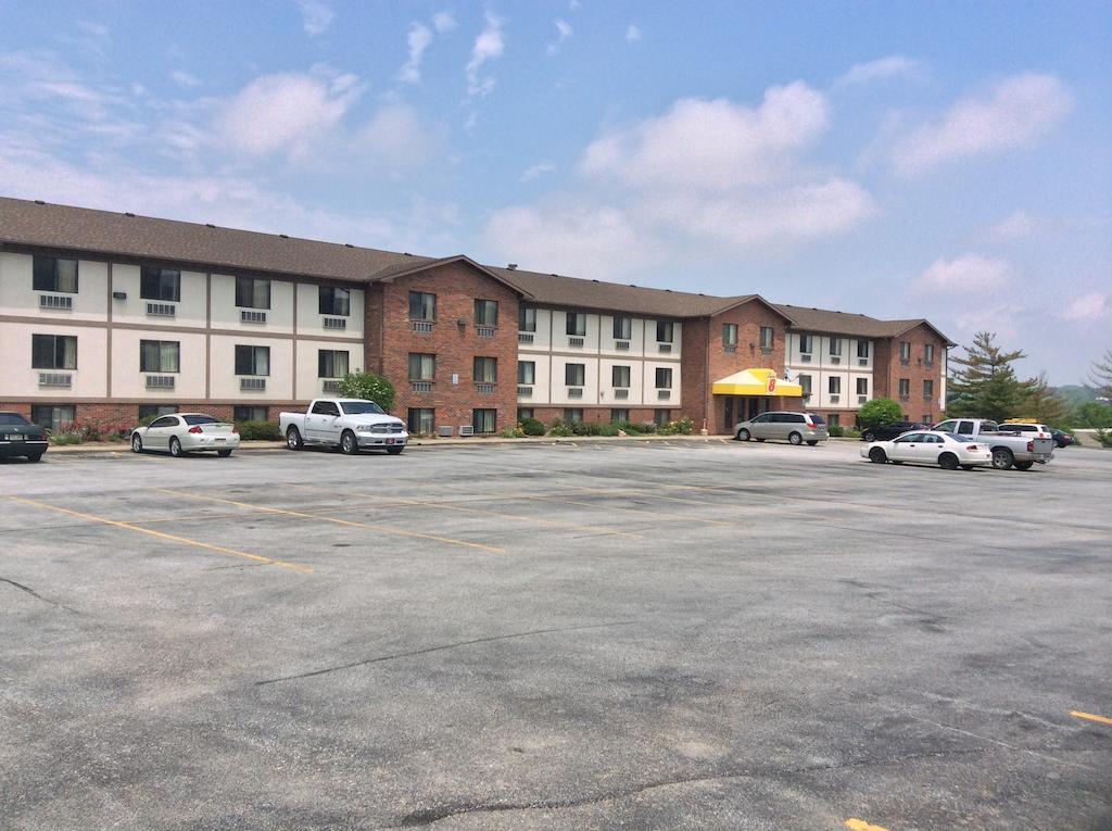 Super 8 By Wyndham Omaha/West Dodge Motel Kültér fotó
