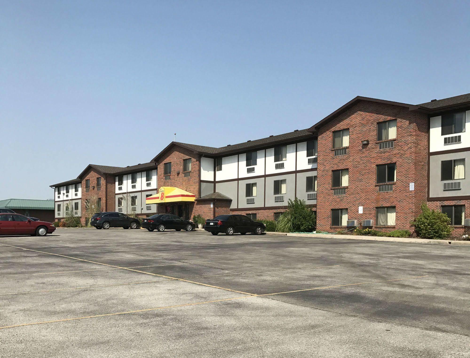 Super 8 By Wyndham Omaha/West Dodge Motel Kültér fotó